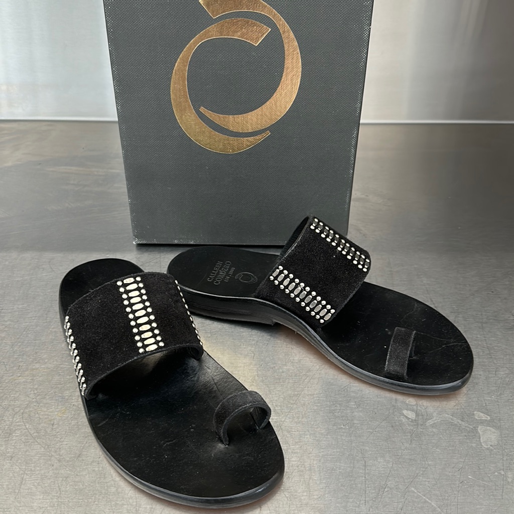 Calleen Cordero Studded Black Leather Sandals New In Box